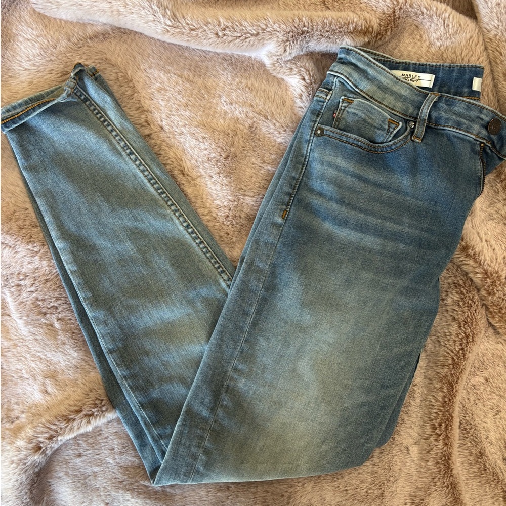 Vigoss Women's Light Blue Skinny Jeans